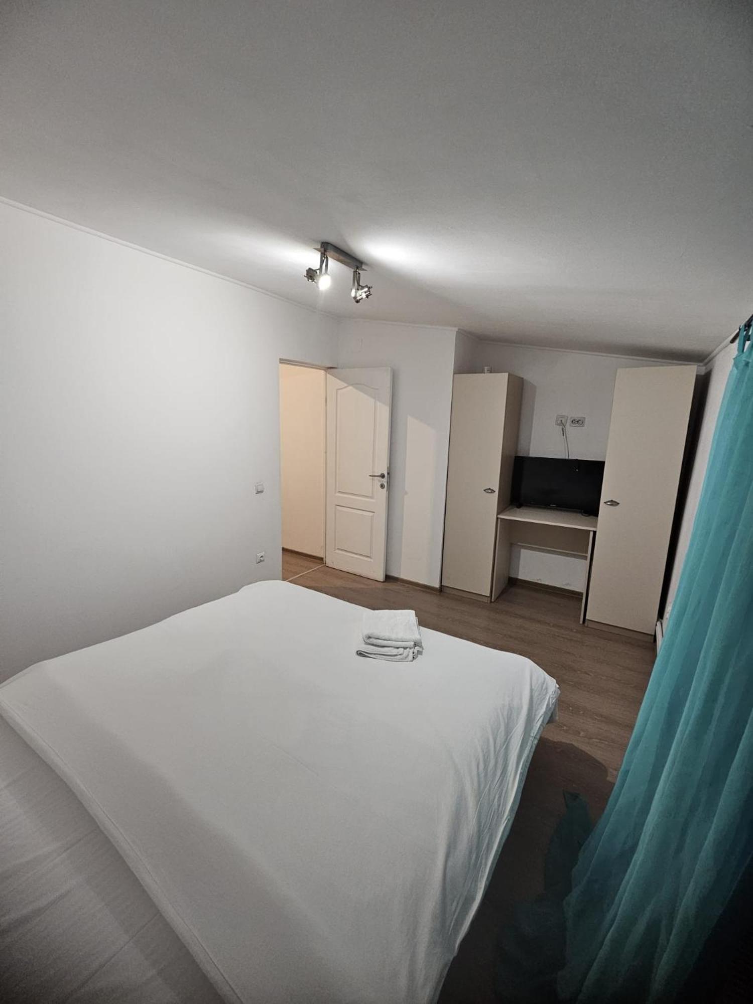 Stanford Aparthotel Gara De Nord Bucharest Exterior photo